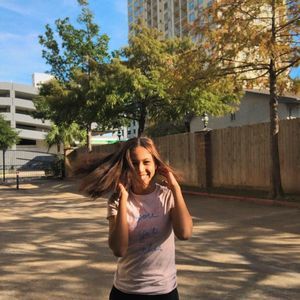 Meet your Posher, Farida